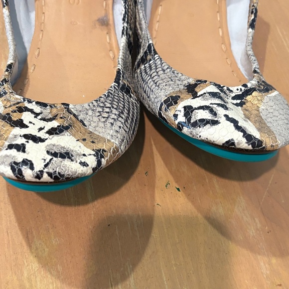Tieks Stylish Snakeskin Ballet Flats - Picture 4 of 7